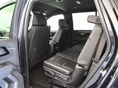 Used 2025 Chevrolet Tahoe Z71 AWD/4WD image 33