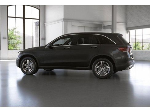 Certified 2022 Mercedes-Benz GLC 300 image 32