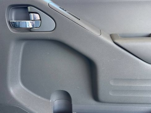 Used 2019 Nissan Frontier SV RWD image 22