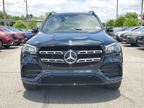 Used 2023 Mercedes-Benz GLS 450 4MATIC image 2