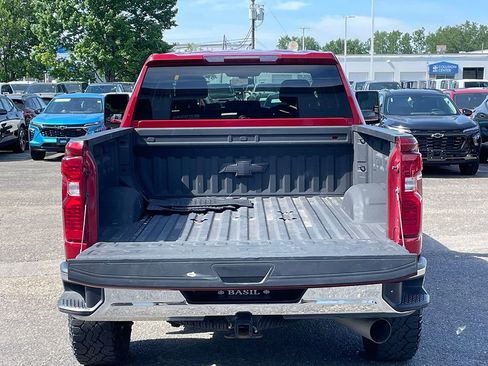 Used 2022 Chevrolet Silverado 3500 LT w/ Convenience Package AWD/4WD image 5