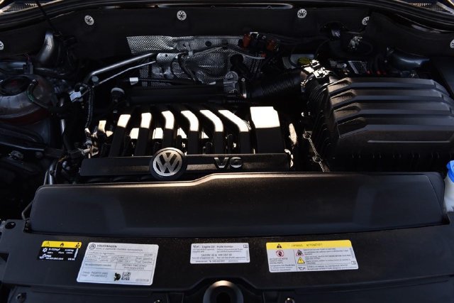 Certified 2023 Volkswagen Atlas Cross Sport SE w/ Panoramic Sunroof Package AWD/4WD image 27