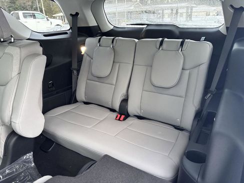 New 2026 Ford Explorer Active w/ Active Comfort Package image 14