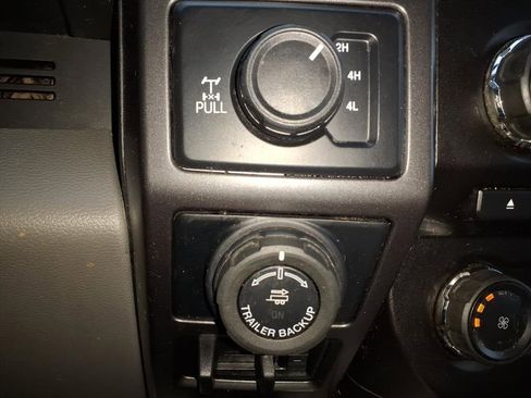 Used 2018 Ford F150 XLT w/ Equipment Group 302A Luxury image 26