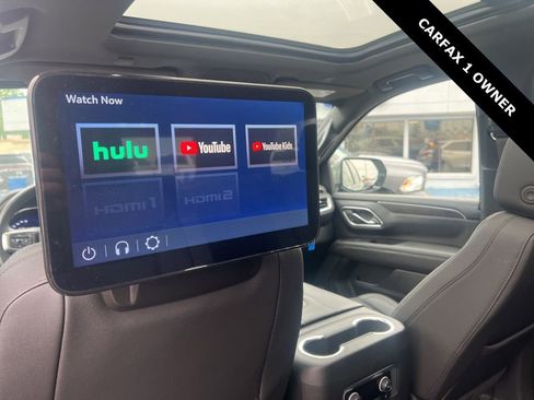 Used 2024 Chevrolet Tahoe LT w/ Luxury Package image 12