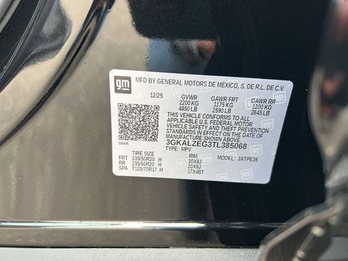 New 2026 GMC Terrain Denali w/ LPO, Black Badging Package AWD/4WD image 16