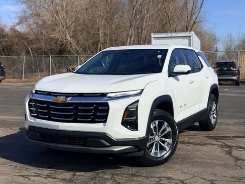 Certified 2025 Chevrolet Equinox LT w/ Safety and Technology Package image 1