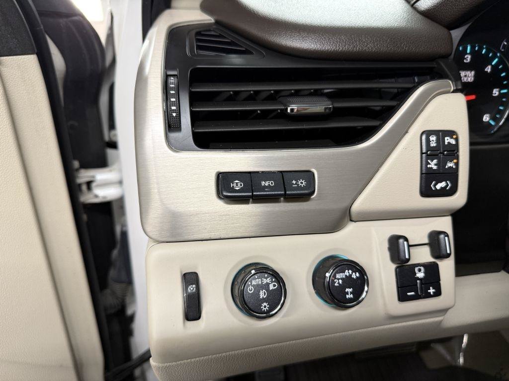Used 2017 GMC Yukon XL Denali w/ Open Road Package AWD/4WD image 17