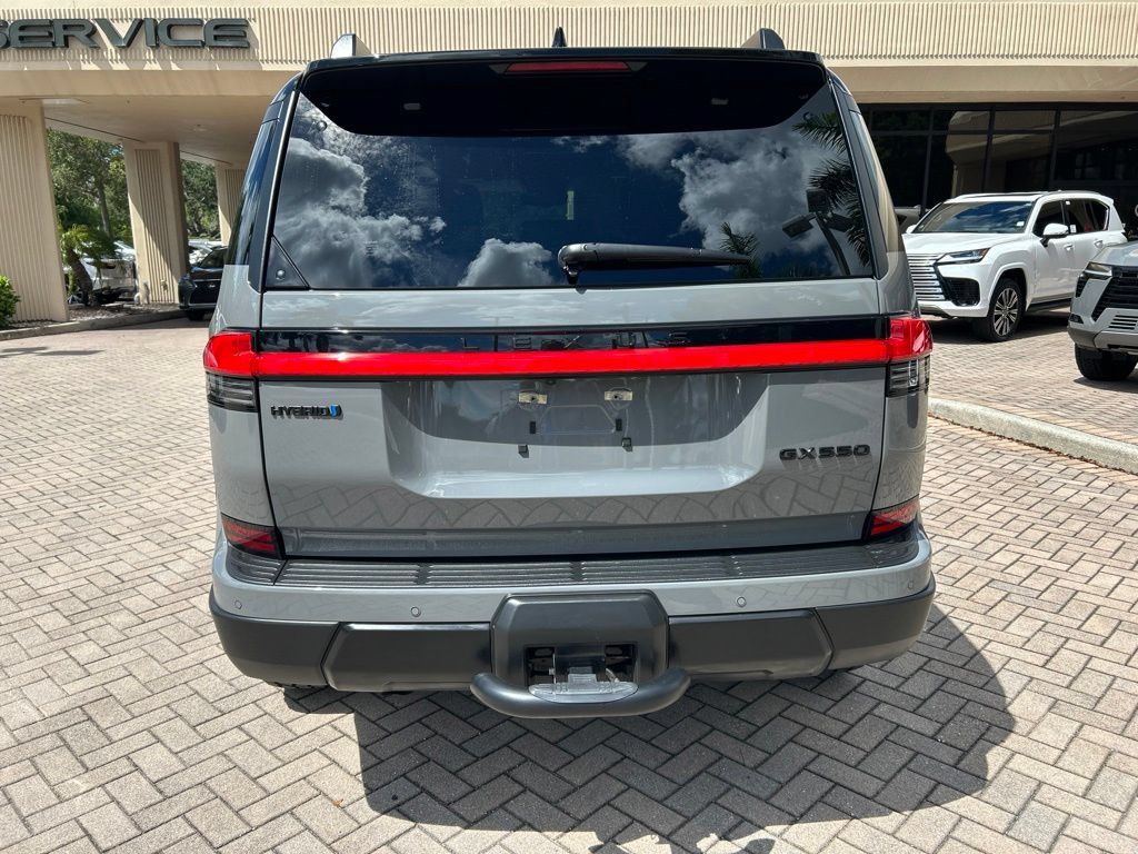 Used 2025 Lexus GX 550 AWD/4WD image 4
