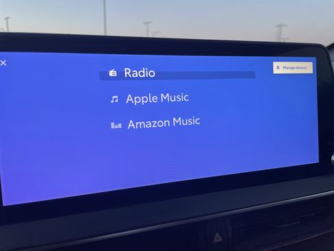 Used 2023 Toyota Prius XLE image 27