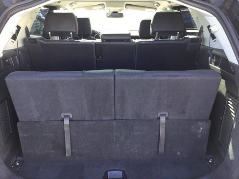 Used 2018 Land Rover Discovery Sport HSE image 26