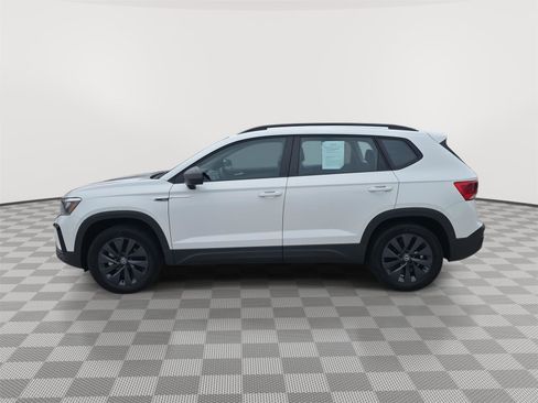 Used 2022 Volkswagen Taos S AWD/4WD image 2