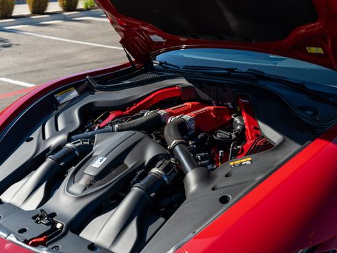 Used 2022 Ferrari Roma RWD image 40