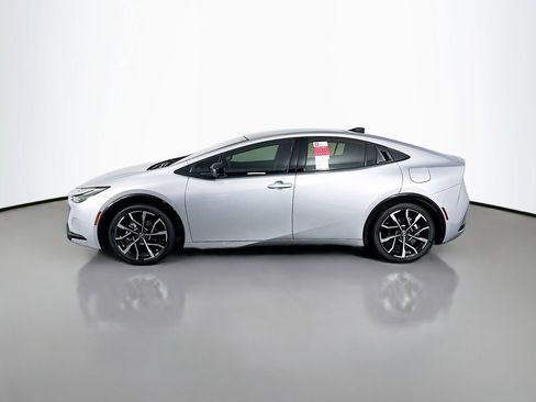 New 2026 Toyota Prius Plug-In Hybrid image 8