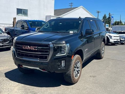 Used 2023 GMC Yukon XL AT4 w/ Max Trailering Package AWD/4WD image 3