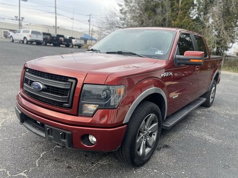 Used 2014 Ford F150 FX4 w/ Equipment Group 402A Luxury image 4