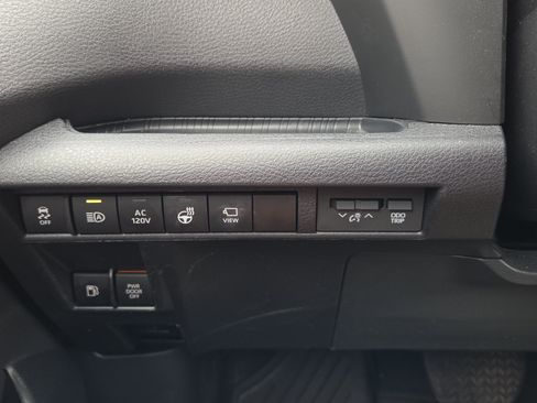 Certified 2025 Toyota Sienna Platinum AWD/4WD image 22