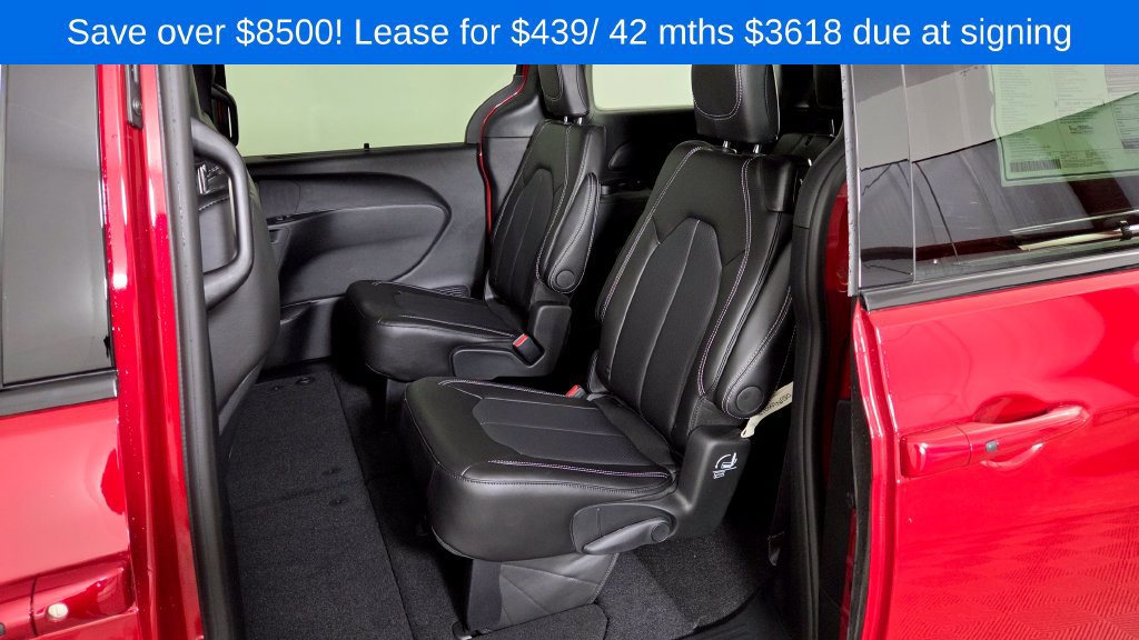 New 2026 Chrysler Pacifica Select FWD image 29