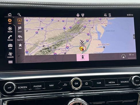 Used 2022 Bentley Flying Spur Plug-In Hybrid image 31