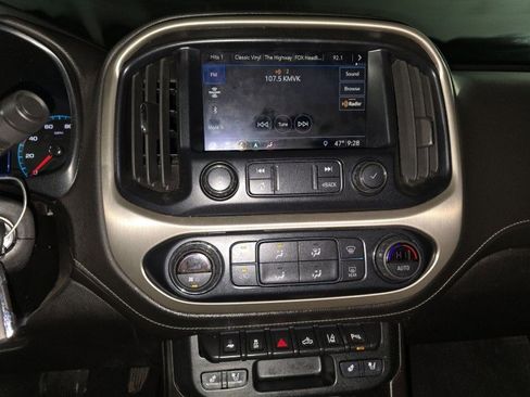 Used 2019 GMC Canyon Denali image 13