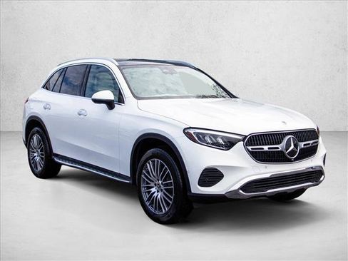 New 2026 Mercedes-Benz GLC 300 4MATIC image 3