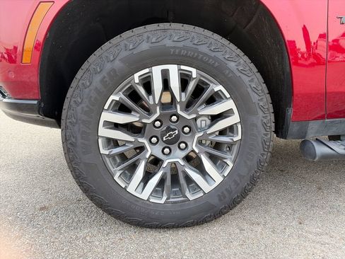 Certified 2026 Chevrolet Tahoe Z71 w/ Comfort Package AWD/4WD image 34