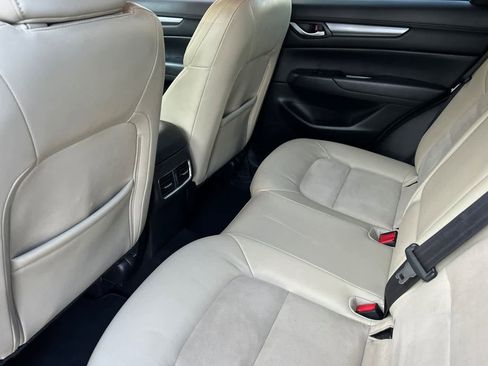 Used 2019 MAZDA CX-5 Touring image 11