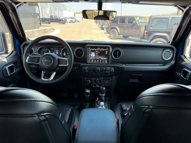 Used 2023 Jeep Wrangler Unlimited Sahara w/ Cold Weather Group AWD/4WD image 15