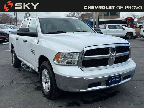 Used 2023 RAM 1500 Classic SLT w/ Trailer & Traction Group image 4