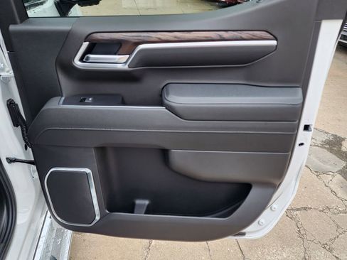 New 2026 GMC Sierra 1500 SLT w/ SLT Premium Plus Package image 39