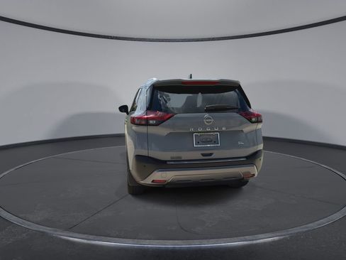 Used 2023 Nissan Rogue SL w/ SL Premium Package FWD image 7
