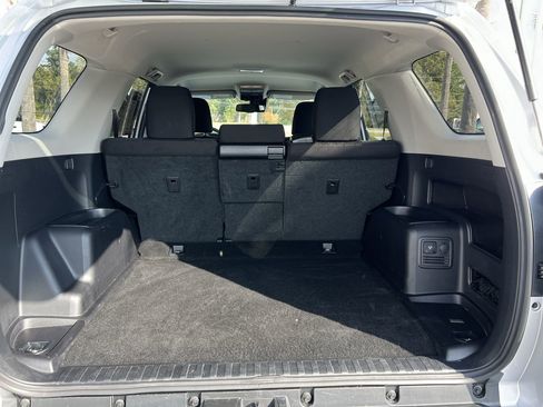 Used 2024 Toyota 4Runner TRD Off-Road image 31