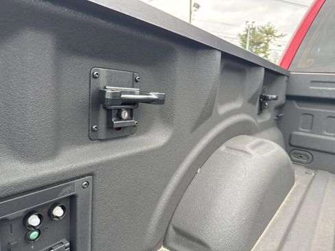 Used 2023 Ford F150 Lightning Lariat image 25