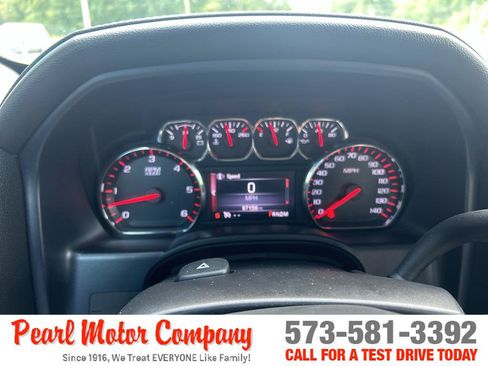 Used 2015 GMC Sierra 1500 SLE w/ SLE Value Package AWD/4WD image 12