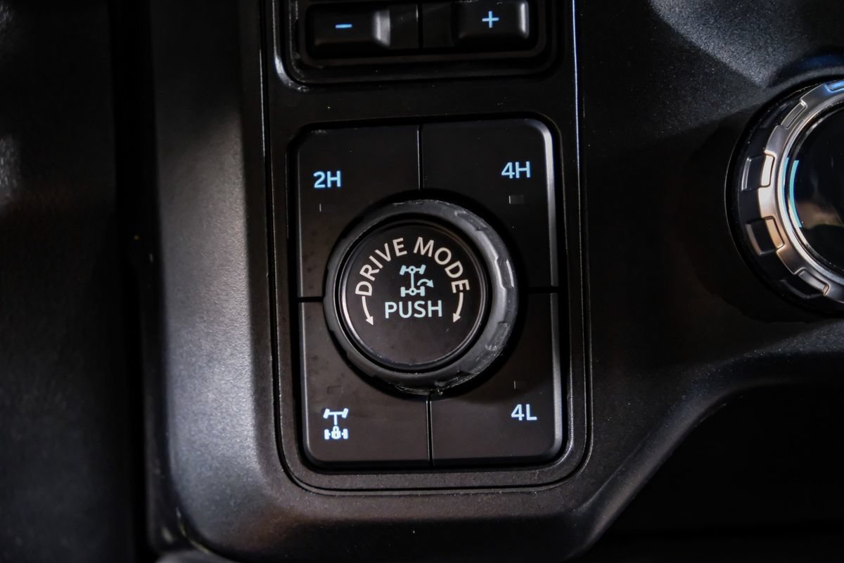 Used 2024 Ford F250 Lariat w/ Lariat Ultimate Package AWD/4WD image 27
