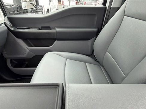 New 2026 Ford F250 XL w/ XL Chrome Package image 18