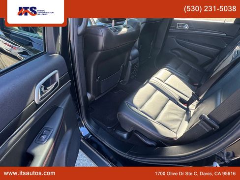 Used 2018 Jeep Grand Cherokee Trailhawk w/ Trailhawk Luxury Group image 12