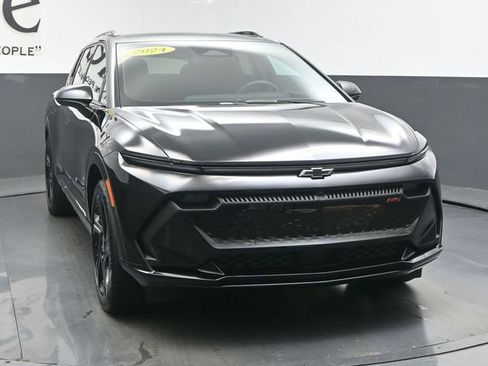 Used 2024 Chevrolet Equinox EV RS FWD image 52
