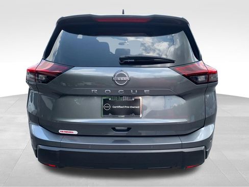 Used 2025 Nissan Rogue S FWD image 5