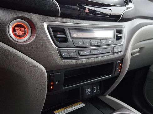 Used 2022 Honda Ridgeline RTL-E image 16