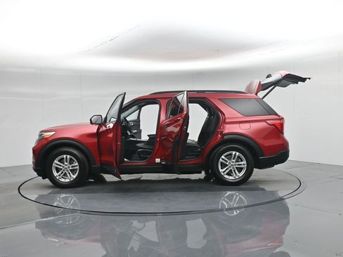 Used 2020 Ford Explorer XLT w/ Equipment Group 202A image 42