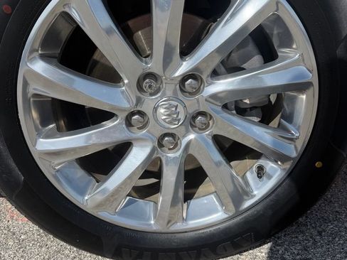 Used 2019 Buick Envision Essence FWD image 9