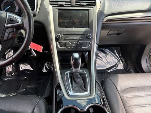 Used 2016 Ford Fusion SE w/ Equipment Group 502A FWD image 14