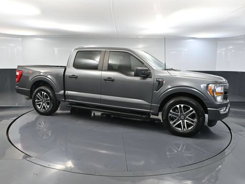 Used 2021 Ford F150 XL w/ STX Appearance Package RWD image 4