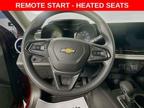 Used 2024 Chevrolet Trax LS w/ LS Convenience Package image 12