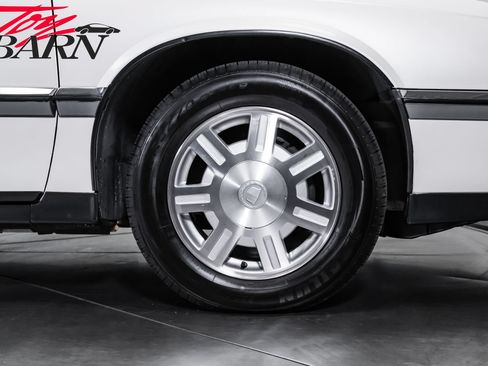 Used 1993 Cadillac Eldorado Touring FWD image 15