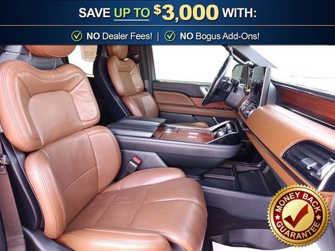 Used 2023 Lincoln Navigator Reserve image 22