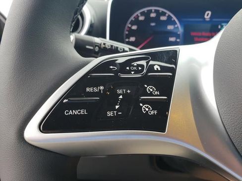 New 2025 Mercedes-Benz GLC 300 4MATIC image 23