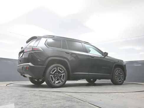 New 2026 Jeep Cherokee Limited AWD/4WD image 36