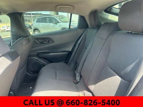 Used 2024 Toyota Prius LE FWD image 9